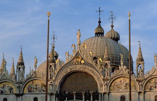 2010-04-19-wikibasilica Image from Wikipedia