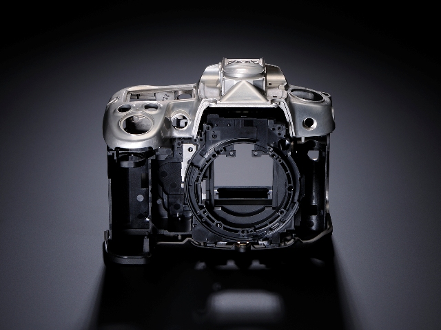Nikon Officially Announces The New D7000 DSLR